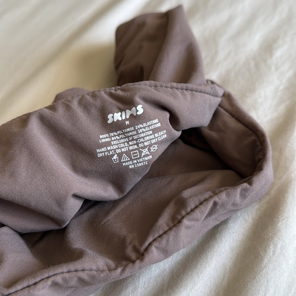 Skims Fit Everybody Bandeau Bralette - Picture 3 of 3